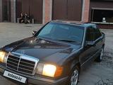 Mercedes-Benz E 230 1991 года за 1 600 000 тг. в Алматы – фото 3