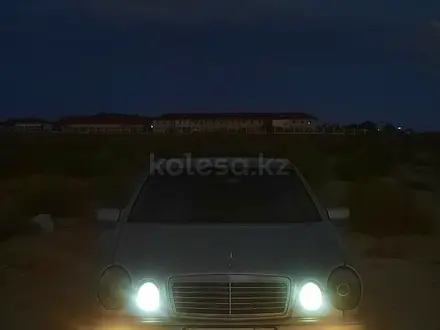 Mercedes-Benz E 320 1998 года за 3 000 000 тг. в Актау – фото 7