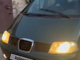 Volkswagen Sharan 2000 года за 2 600 000 тг. в Актобе