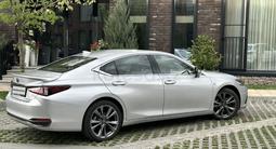 Lexus ES 250 2020 года за 19 000 000 тг. в Актау – фото 3
