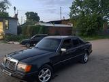 Mercedes-Benz E 200 1993 года за 900 000 тг. в Петропавловск