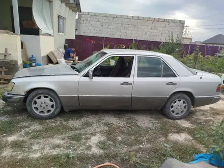 Mercedes-Benz E 230 1991 года за 1 300 000 тг. в Байсерке – фото 2