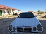 Mercedes-Benz E 200 1995 года за 700 000 тг. в Бейнеу
