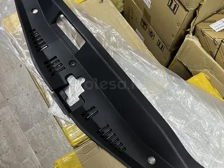 Защитка радиатора Toyota Camry 70 за 14 000 тг. в Алматы