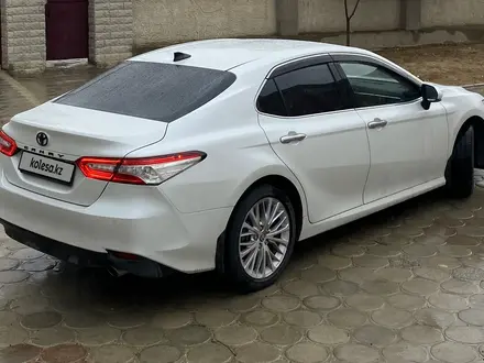 Toyota Camry 2020 года за 13 500 000 тг. в Актау – фото 7