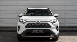Toyota RAV4 2023 года за 20 600 000 тг. в Астана – фото 2