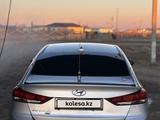 Hyundai Elantra 2018 года за 4 500 000 тг. в Атырау – фото 4