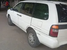 Nissan Prairie Joy, 1997