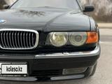 BMW 740 2000 годаүшін10 300 000 тг. в Алматы – фото 2