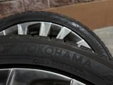 Диски es 350 с резиной Yokohama за 550 000 тг. в Алматы – фото 4