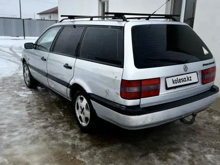 Volkswagen Passat 1995 года за 2 500 000 тг. в Атырау – фото 6