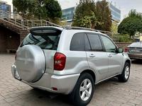 Toyota RAV4 2004 года за 5 800 000 тг. в Алматы