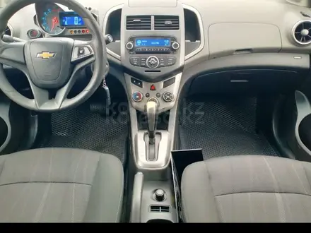 Chevrolet Aveo 2014 года за 2 700 000 тг. в Павлодар – фото 2