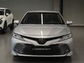 Toyota Camry 2020 года за 11 790 000 тг. в Астана – фото 2