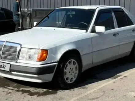 Mercedes-Benz E 230 1991 года за 1 300 000 тг. в Казалинск – фото 3