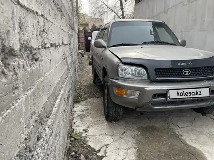 Toyota RAV4 1999 года за 2 600 000 тг. в Каскелен – фото 2