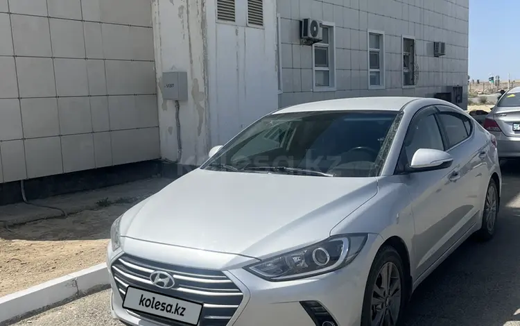 Hyundai Elantra 2018 года за 8 000 000 тг. в Актау