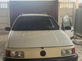 Volkswagen Passat 1991 годаfor1 250 000 тг. в Тараз