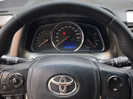 Toyota RAV4 2015 года за 9 000 000 тг. в Актобе – фото 9