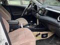 Toyota RAV4 2015 года за 9 000 000 тг. в Актобе – фото 5