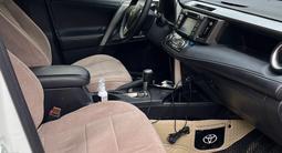 Toyota RAV4 2015 годаүшін9 000 000 тг. в Актобе – фото 5