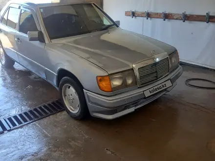 Mercedes-Benz E 250 1993 года за 2 000 000 тг. в Жезказган – фото 16