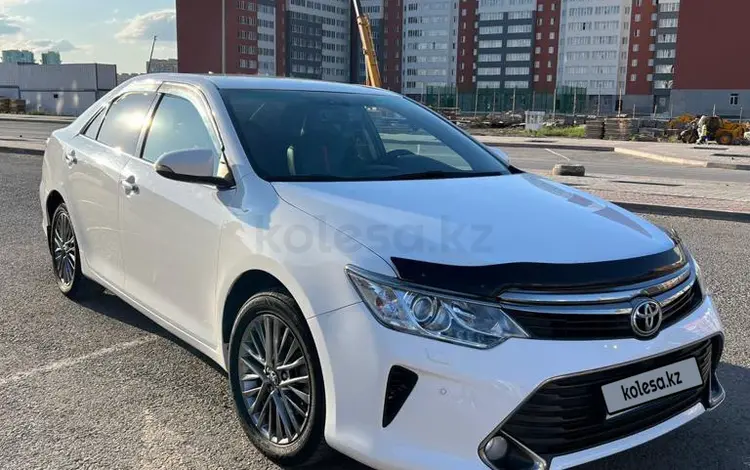 Toyota Camry 2017 года за 13 000 000 тг. в Астана