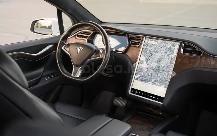 Tesla Model X 2017 годаfor34 600 000 тг. в Алматы