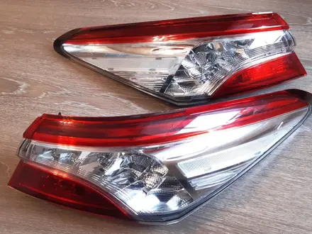 Фонарь правый Toyota Camry 70 FULL LED за 140 000 тг. в Костанай