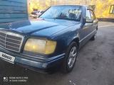 Mercedes-Benz E 200 1994 года за 1 200 000 тг. в Караганда – фото 2