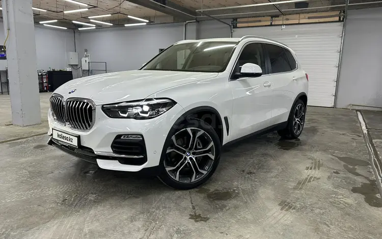 BMW X5 2019 года за 36 800 000 тг. в Астана