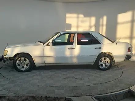 Mercedes-Benz E 260 1991 года за 940 000 тг. в Караганда – фото 8