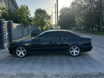 BMW 540 1997 года за 5 500 000 тг. в Алматы