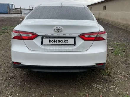 Toyota Camry 2019 года за 9 000 000 тг. в Тараз – фото 5