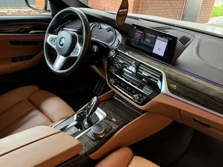 BMW 540 2017 года за 19 500 000 тг. в Алматы – фото 12