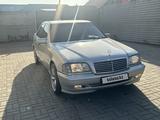 Mercedes-Benz C 240 1998 годаүшін3 500 000 тг. в Алматы – фото 2