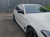 BMW 530 2017 года за 17 800 000 тг. в Алматы – фото 4