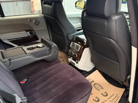 Land Rover Range Rover 2015 года за 21 000 000 тг. в Алматы – фото 15