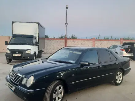 Mercedes-Benz E 320 1997 года за 4 500 000 тг. в Алматы