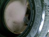 Шины BRIDGESTONE Dueler H/T 265/60/18 в отл. Состоянии. Всесезонка.4шт. за 130 000 тг. в Алматы – фото 4