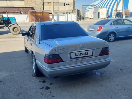 Mercedes-Benz E 280 1995 года за 4 000 000 тг. в Туркестан – фото 5