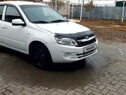 ВАЗ (Lada) Granta 2190 2013 года за 2 500 000 тг. в Актобе – фото 2