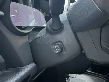 Toyota Sienna 2023 года за 24 400 000 тг. в Алматы – фото 31