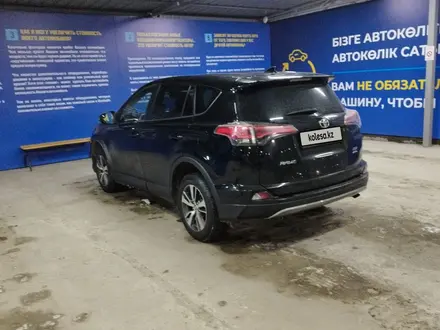 Toyota RAV4 2018 года за 13 000 000 тг. в Алматы – фото 4