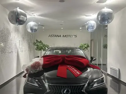 Lexus ES 250 2025 года за 28 000 000 тг. в Алматы