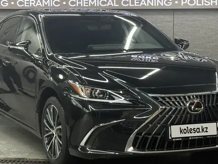 Lexus ES 250 2025 года за 28 000 000 тг. в Алматы – фото 2