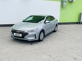 Hyundai Elantra 2019 года за 8 400 000 тг. в Тараз – фото 2
