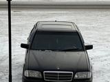 Mercedes-Benz C 280 1993 годаfor2 000 000 тг. в Астана