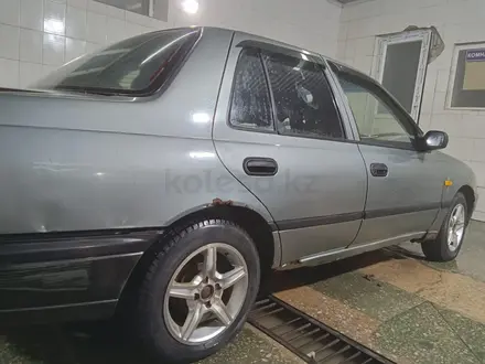 Nissan Sunny 1992 года за 570 000 тг. в Актобе – фото 2