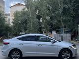 Hyundai Elantra 2018 годаfor7 700 000 тг. в Алматы – фото 4